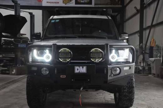 TOYOTA LAND CRUISER PIAA 輔助燈實裝案例 C011