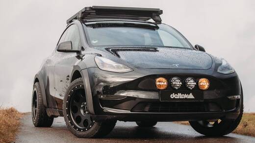 TESLA MODEL Y PIAA 輔助燈實裝案例 C024