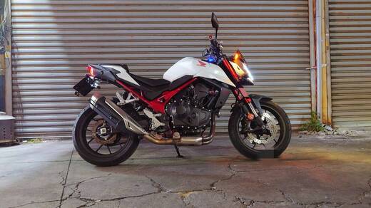 HONDA CB750 HORNET PIAA 輔助燈實裝案例 C053