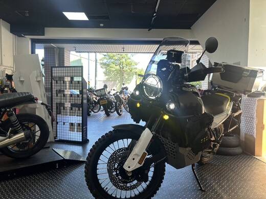 HUSQVARNA NORDEN 901 PIAA 輔助燈實裝案例 C062