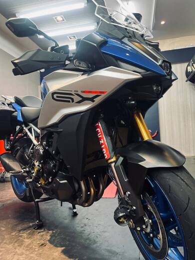 SUZUKI GSX-S1000GX PIAA 輔助燈實裝案例 C075